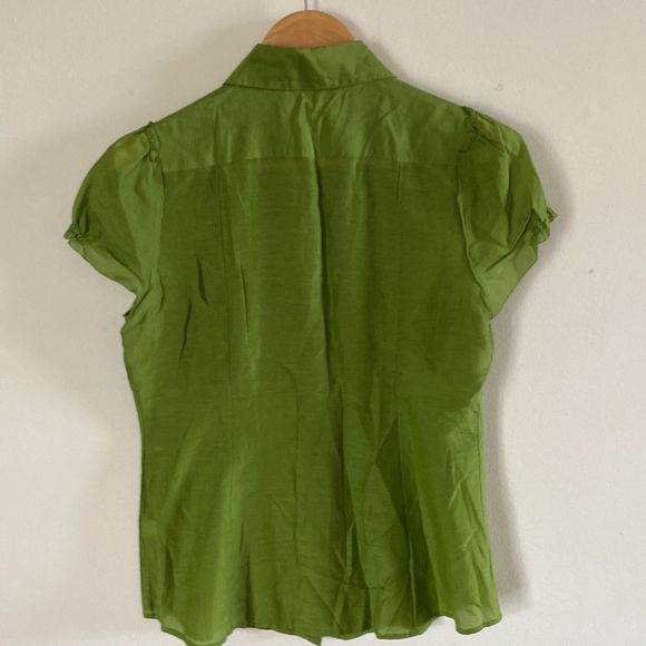 Banana Republic Women's Short Sleeve Blouse with Ruffle Detail, Small (y30) - Picture 4 of 7